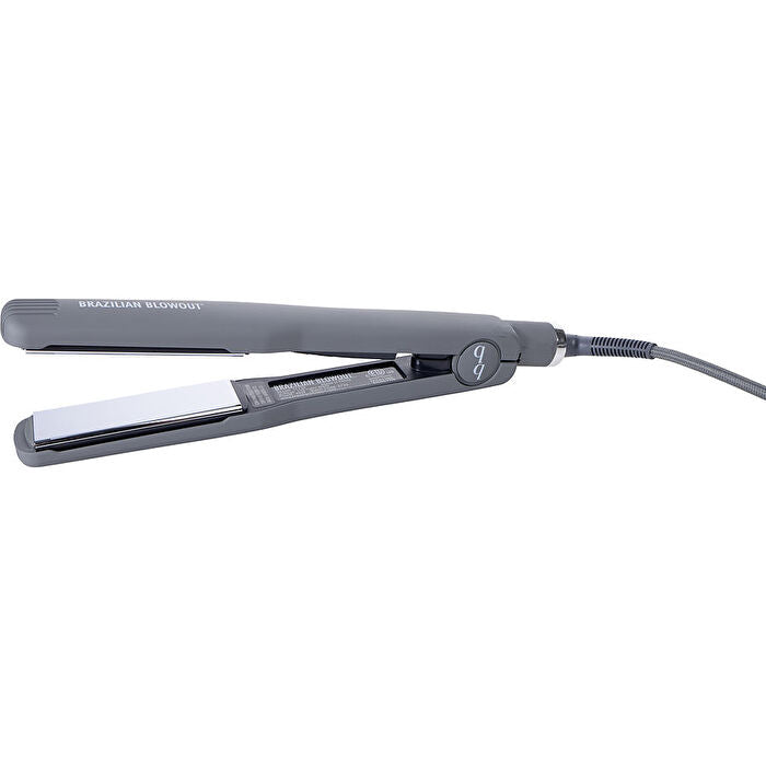 Brazilian Blowout Professional Titanium 450 Degree Flat Iron 110v Model 11t22